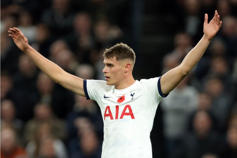 Micky van de Ven - Tottenham & đội tuyển Hà Lan