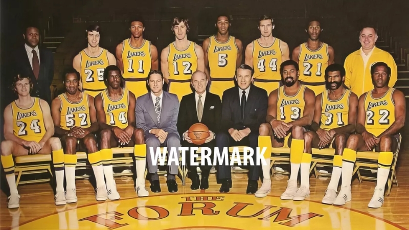 Kỷ lục Chiến thắng Liên tiếp Trên Sân Khách Dài Nhất: 16 trận của Los Angeles Lakers (1971-72)